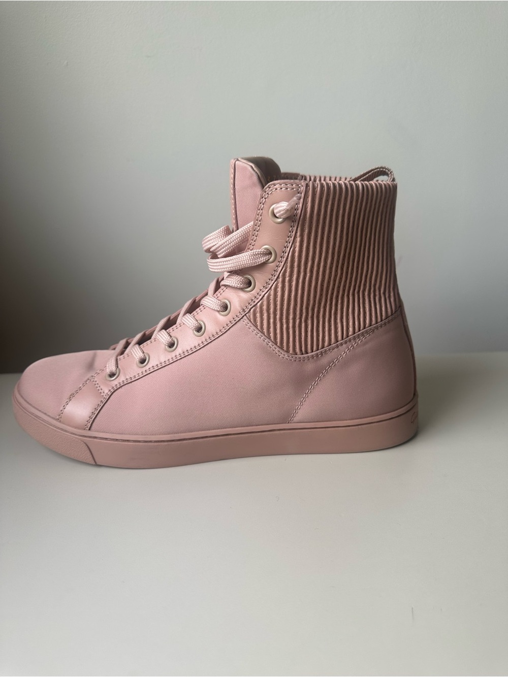 gianvito rossi shoes  Women’s High-Top  Sneaker in blush Pink size 37 1/2